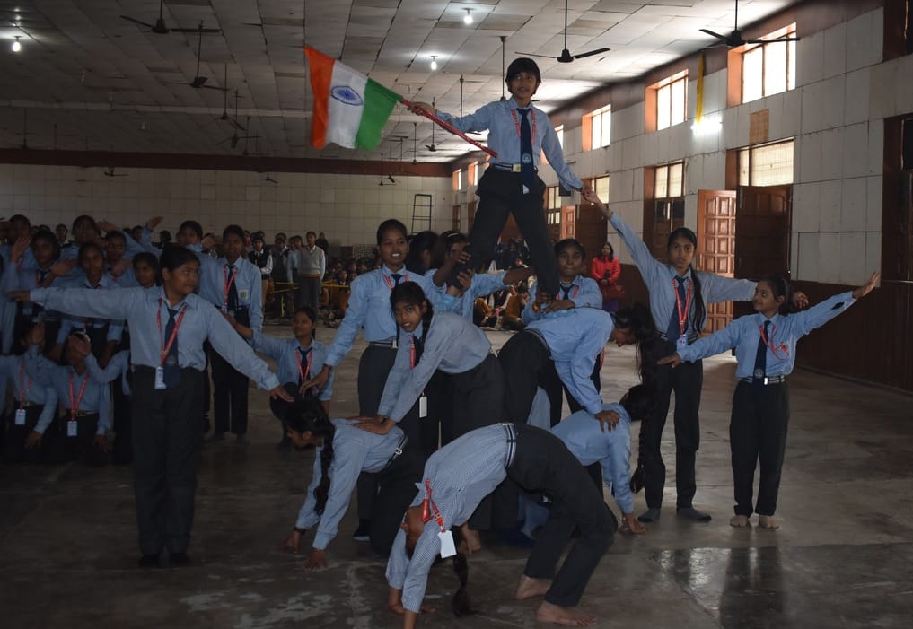 फोटो 06- सोनीपत के हिंदू विद्यापीठ में गणतंत्र दिवस समारोह की तैयारियों के दौरान सांस्कृतिक कार फोटो 06- सोनीपत के हिंदू विद्यापीठ में गणतंत्र दिवस समारोह की तैयारियों के दौरान सांस्कृतिक कार