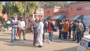 जानसठ कोतवाली में गांव तिसंग में राजकुमार की हत्या करने का आरोपियों के खिलाफ मुकदमा दर्ज कराने जानसठ कोतवाली में गांव तिसंग में राजकुमार की हत्या करने का आरोपियों के खिलाफ मुकदमा दर्ज कराने