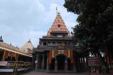 बाबा महाकाल की भस्म आरती करने जा रहे हैं तो जान ले यह बात, मोबाइल लेकर अब श्रद्धालुओ को नहीं मि बाबा महाकाल की भस्म आरती करने जा रहे हैं तो जान ले यह बात, मोबाइल लेकर अब श्रद्धालुओ को नहीं मि