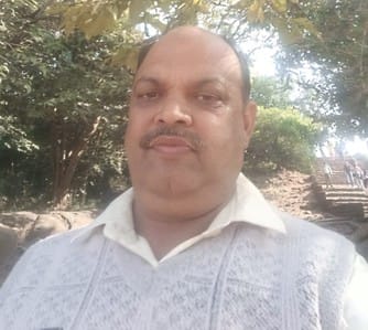 कुरुक्षेत्र। लघु सचिवालय में काली पट्टी बांधकर काम करते पटवारी। संवाद कुरुक्षेत्र। लघु सचिवालय में काली पट्टी बांधकर काम करते पटवारी। संवाद