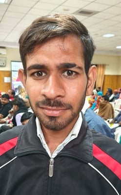 24सीटीके29 : स्क्रीन पर ड्रा के बाद अपना नाम देखती महिलाएं व युवक। अमर उजाला 24सीटीके29 : स्क्रीन पर ड्रा के बाद अपना नाम देखती महिलाएं व युवक। अमर उजाला