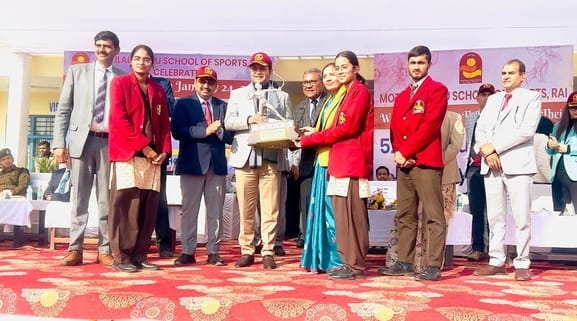 फोटो 25- सोनीपत के राई स्थित मोतीलाल नेहरू खेलकूद विद्यालय के वार्षिकोत्सव पर जलते रिंग से छलां फोटो 25- सोनीपत के राई स्थित मोतीलाल नेहरू खेलकूद विद्यालय के वार्षिकोत्सव पर जलते रिंग से छलां