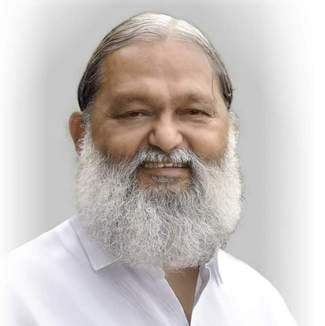 हरियाणा रोडवेज के अंबाला डिपो में खड़ी नई इलेक्ट्रिक बसें। प्रवक्ता हरियाणा रोडवेज के अंबाला डिपो में खड़ी नई इलेक्ट्रिक बसें। प्रवक्ता