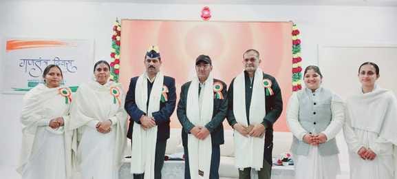 ददाहू में गणतंत्र दिवस पर योगा के करतब दिखाती कन्या उच्च पाठशाला ददाहू की छात्राएं। संवाद