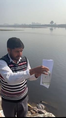 फोटो :38: सोनीपत के दिल्ली बॉर्डर के पास बहती यमुना नदी। संवाद फोटो :38: सोनीपत के दिल्ली बॉर्डर के पास बहती यमुना नदी। संवाद