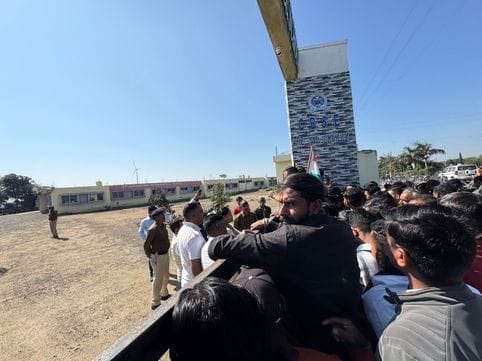जानिए सेंट आगस्टिन स्कूल का वह मामला जिसमें प्राचार्य को जाना पड़ा जेल, झण्डावंदन न करने पर अभि