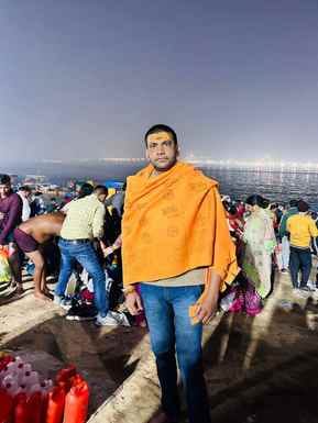 संपूर्णानगर क्षेत्र से प्रयागराज स्नान करने गए लोग। स्रोत स्वयं संपूर्णानगर क्षेत्र से प्रयागराज स्नान करने गए लोग। स्रोत स्वयं