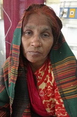 राजगढ़ के समीप सड़क हादसे में घायल श्रद्धालु जगन। संवाद