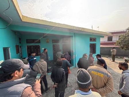 कनोह गांव में हुई चोरी के दौरान चोरों ने तोड़े अलमारी के  ताले। संवाद