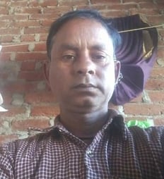 पाइपलाइन डालने के लिए खोदी गई सड़क।संवाद