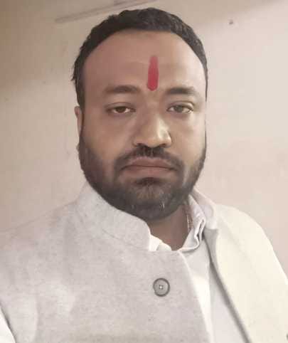 रतनपुरी के गांव भूपखेड़ी के ग्राम प्रधान अरविंद सोम। स्रोतः संवाद रतनपुरी के गांव भूपखेड़ी के ग्राम प्रधान अरविंद सोम। स्रोतः संवाद