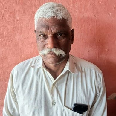 06जेएनडी04: वार्ड नंबर 13 में खाली पड़े प्लॉट में रूका गंदा पानी। संवाद 06जेएनडी04: वार्ड नंबर 13 में खाली पड़े प्लॉट में रूका गंदा पानी। संवाद