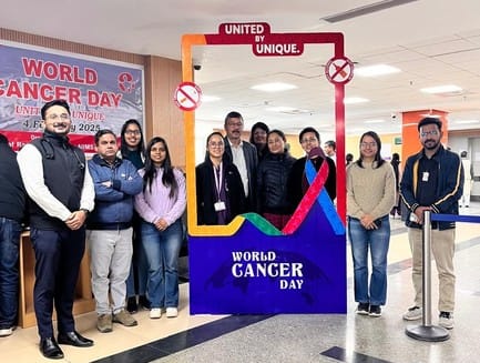 एम्स बिलासपुर में विश्व कैंसर दिवस पर आयोजित जागरूकता कार्यक्रम को संबोधित करते वक्ता । संवाद एम्स बिलासपुर में विश्व कैंसर दिवस पर आयोजित जागरूकता कार्यक्रम को संबोधित करते वक्ता । संवाद