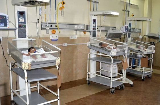 महिला अस्पताल में संचालित एसएनसीयू। संवाद महिला अस्पताल में संचालित एसएनसीयू। संवाद