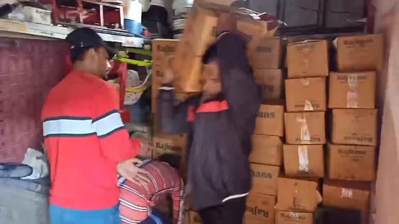 नेपाल से महाराष्ट्र पहुंचना था 33 लाख का सनफ्लावर तेल उज्जैन पहुंचते ही हुआ गायब, व्यापारी ने श
