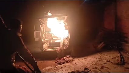 अलग अलग हादसों की दो तस्वीर अलग अलग हादसों की दो तस्वीर