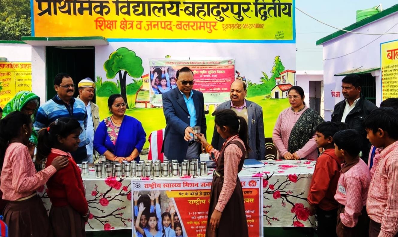 बलरामपुर के हरैया नरायनपुर मार्ग, जिसका कराया जाएगा चौड़ीकरण।-संवाद बलरामपुर के हरैया नरायनपुर मार्ग, जिसका कराया जाएगा चौड़ीकरण।-संवाद