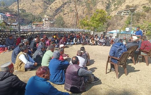 रामपुर में किसान सभा ने विरोध प्रदर्शन कर किसानों की बेदखली पर जताया रोष। संवाद