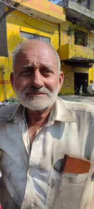 शहर के मोटर मार्केट के पास गुजर रही ड्रेन में जमी गाद। संवाद
