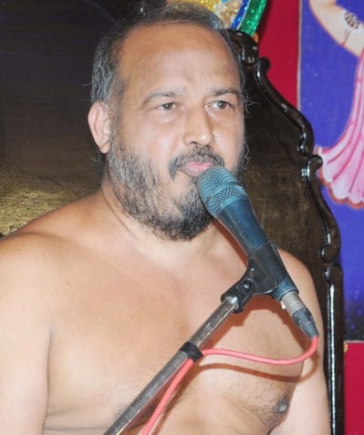 वीवी इंटर कॉलेज में पंच कल्याणक प्रतिष्ठा महोत्सव के दूसरे दिन मौजूद श्रद्धालु। सौजन्य- आयोजककर