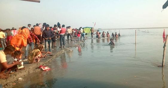 माघ पूर्णिमा से एक दिन पहले कछला घाट पर हुए इंतजाम। संवाद