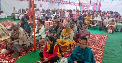 फोटो 17- सोनीपत के सेक्टर-14 स्थित सामुदायिक केंद्र में वैदिक यज्ञ समिति की ओर से आयोजित वार्षि