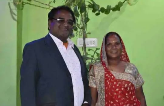 इस तरह ट्राले में घुसी बस