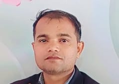 15सीटीके18...बड़े बाजार में टिकट ना मिलने पर नाराज भाजपा कार्यकर्ता। अमर उजाला