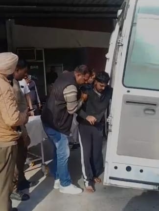 लाडवा। मुठभेड़ स्थल से बरामद पिस्टल। लाडवा। मुठभेड़ स्थल से बरामद पिस्टल।
