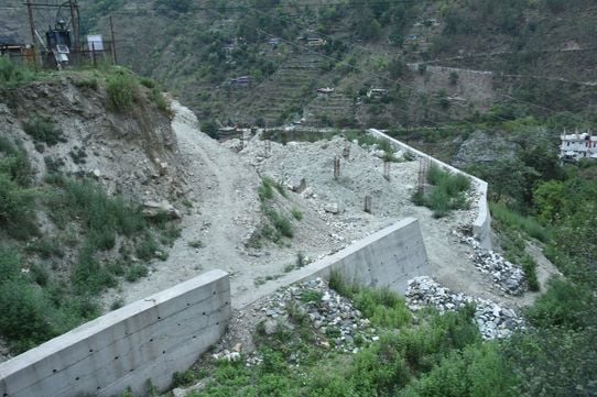 रामपुर नगर परिषद के वार्ड नंबर 9 में अधर में लटका जनजातीय भवन का निर्माण कार्य रामपुर नगर परिषद के वार्ड नंबर 9 में अधर में लटका जनजातीय भवन का निर्माण कार्य