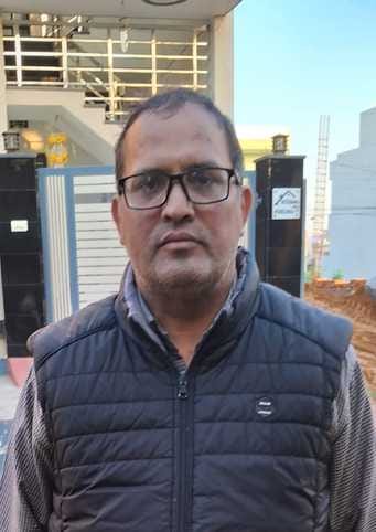 17जेएनडी14-रिसाव के कारण सेक्टर सात के खाली प्लॉट में जमा सीवरेज ओवरफ्लो का गंदा पानी। संवाद 17जेएनडी14-रिसाव के कारण सेक्टर सात के खाली प्लॉट में जमा सीवरेज ओवरफ्लो का गंदा पानी। संवाद