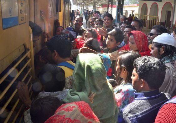सांसद आदित्य यादव