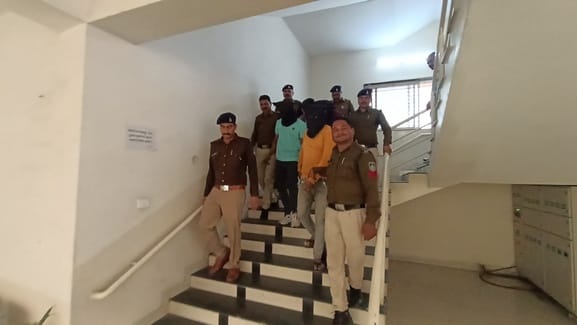 लूट के आरोपी गिरफ्तार