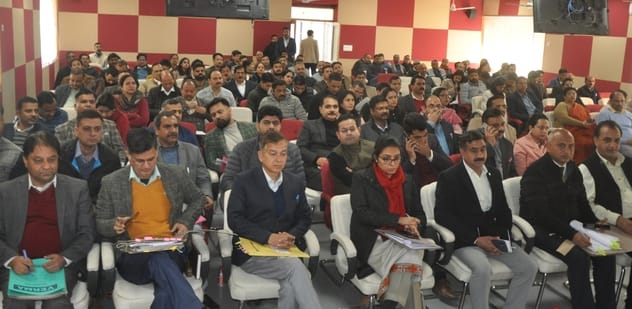 धर्मशाला के दिशा की बैठक की अध्यक्षता करते हुए सांसद डा. राजीव भारद्वाज। संवाद धर्मशाला के दिशा की बैठक की अध्यक्षता करते हुए सांसद डा. राजीव भारद्वाज। संवाद
