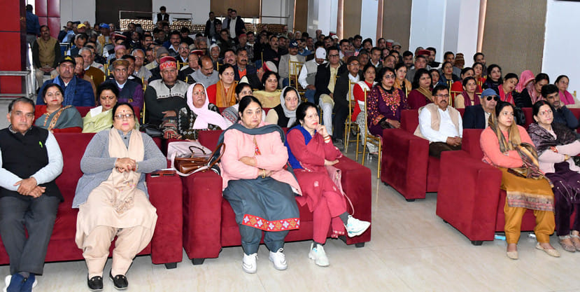 पत्रकार वार्ता में लगाया पोस्टर बना चर्चा का विषय। संवाद पत्रकार वार्ता में लगाया पोस्टर बना चर्चा का विषय। संवाद