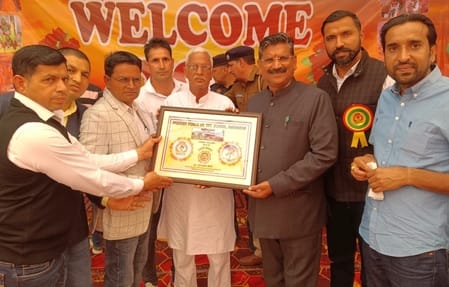 23जेएनडी02: वार्षिकोत्सव को संबोधित करते हुए मंत्री कृष्ण कुमार बेदी। संवाद 23जेएनडी02: वार्षिकोत्सव को संबोधित करते हुए मंत्री कृष्ण कुमार बेदी। संवाद