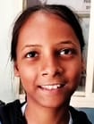 डॉ सुदामा प्रसाद इण्टर कॉलेज से यूपी बोर्ड हाईस्कूल की परीक्षा देकर पिता के साथ बाहर निकलती दिव