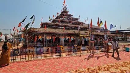 जै जै सरकार की तपोभूमि में पहुंचे संत महात्मा