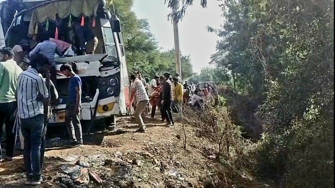 सड़क हादसा सड़क हादसा