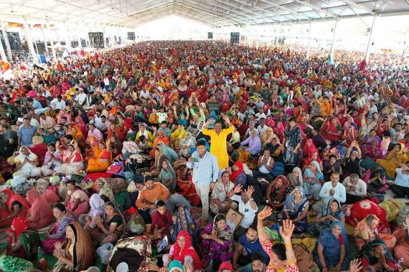 सीहोर। रुद्राक्ष महोत्सव में उमड़ा अपार जन समूह