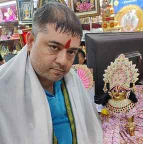 हितेश कटारिया, व्यापारी हितेश कटारिया, व्यापारी