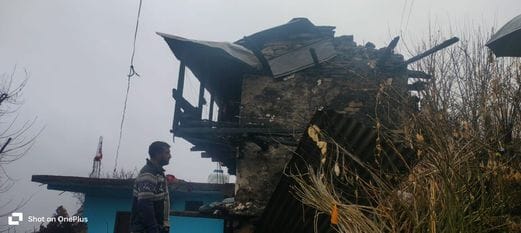 रामपुर उपमंडल रामपुर के तहत सराहन पंचायत के रांवी में देर रात मकान में लगी आग रामपुर उपमंडल रामपुर के तहत सराहन पंचायत के रांवी में देर रात मकान में लगी आग