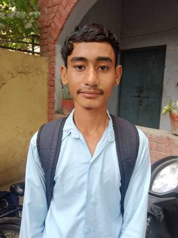 27सीटीके14...सचिन, बारहवीं कक्षा छात्र।