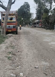ग्राम चंदोई से मझोला जाने वाला मार्ग।स्रोत:राहगीर