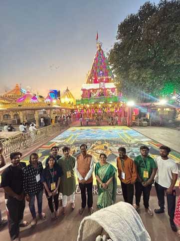 महाकाल मंदिर में सजी शिव बारात की रंगोली ने श्रद्धालुओं का मनमोहा, देशभर मे सराहा गया