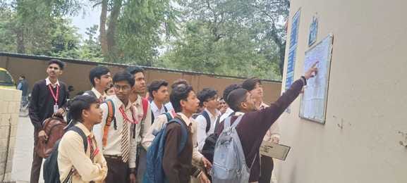 मयूर, विद्यार्थी। संवाद मयूर, विद्यार्थी। संवाद