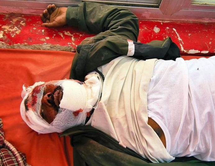 कैमा गांव में हादसे के बाद मेडिकल कॉलेज अस्पताल में भर्ती मरीज। संवाद कैमा गांव में हादसे के बाद मेडिकल कॉलेज अस्पताल में भर्ती मरीज। संवाद