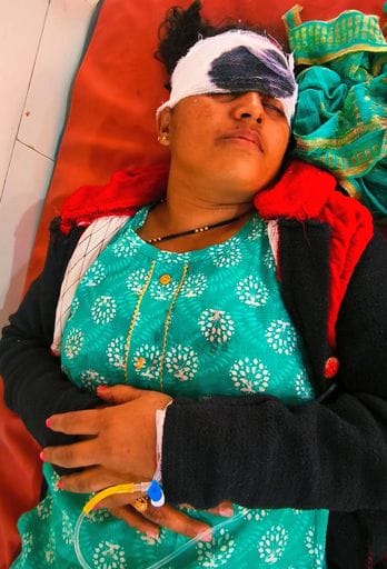 कैमा गांव में हादसे के बाद मेडिकल कॉलेज अस्पताल में भर्ती मरीज। संवाद कैमा गांव में हादसे के बाद मेडिकल कॉलेज अस्पताल में भर्ती मरीज। संवाद