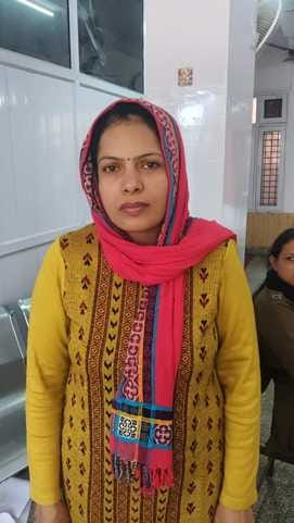 02सीटीके11...वार्ड 17 के लिए मस्तनाथ स्कूल में बने मतदान केंद्र पर वोट डालकर लौटते सुशील सैनी 02सीटीके11...वार्ड 17 के लिए मस्तनाथ स्कूल में बने मतदान केंद्र पर वोट डालकर लौटते सुशील सैनी
