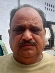 रोजा में उद्योगिक क्षेत्र के बाहर नालियों को मिट्टी डालकर बंद कर दिया गया। संवाद